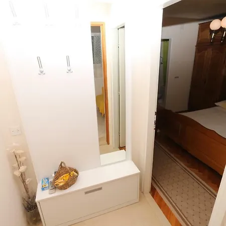 Apartment Kotiska Makarska